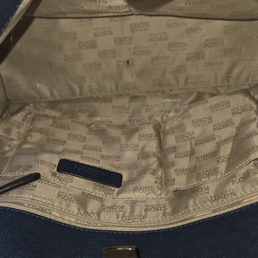 Michael Kors Vintage Satchel Gold MK HDWR Classic Elegance SOFT Leather - Picture 14 of 16